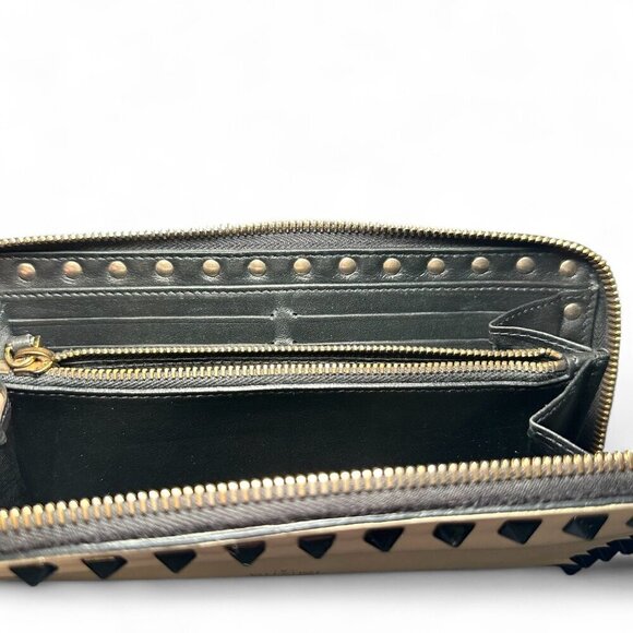Valentino Garavani White/Ivory Rockstud Continental Wallet w Black Studs - Picture 16 of 16